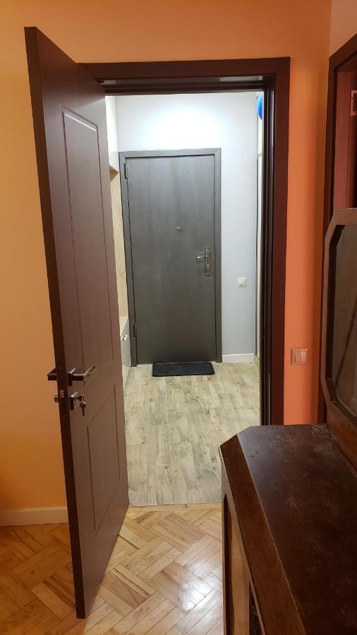 Lovely Apartment Tbilisi Buitenkant foto