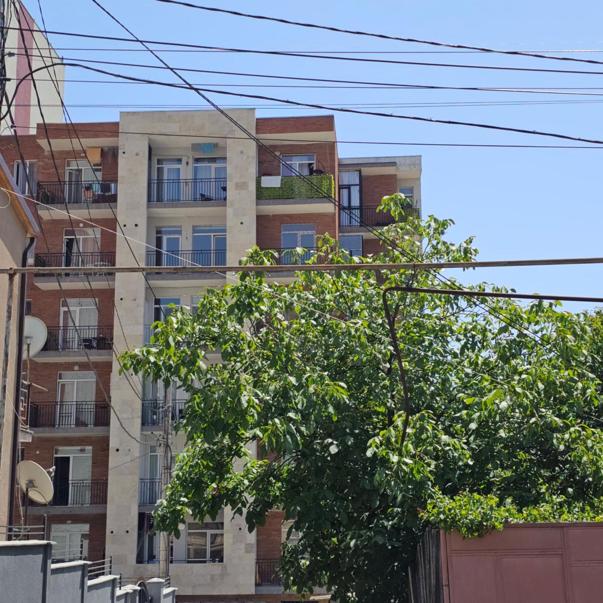 Lovely Apartment Tbilisi Buitenkant foto